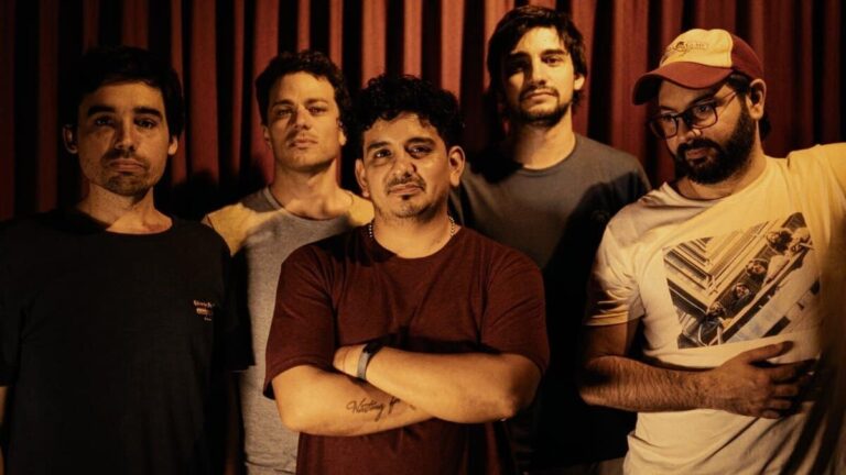 El indie y el garage de los 2000 vuelven a rugir con fuerza imparable