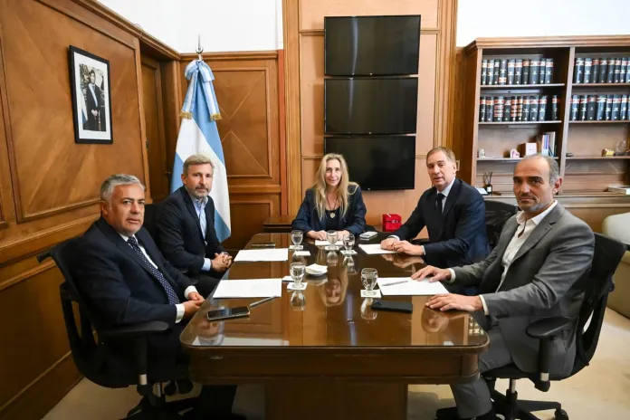 Rogelio Frigerio y Karina Milei supervisan el plan de obras en rutas nacionales