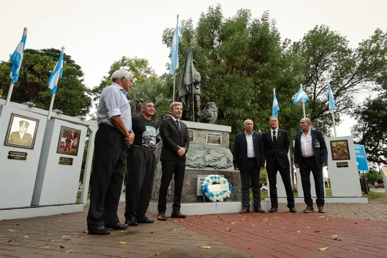Frigerio rindió homenaje a veteranos y caídos de Malvinas en General Galarza