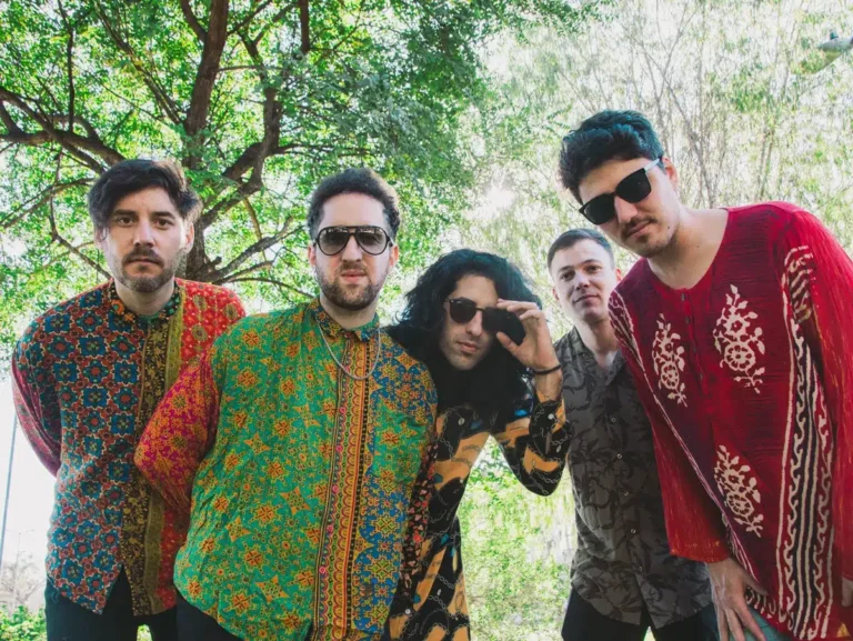 Macedonia: Un Disco Heterogéneo que Define la Esencia de su Banda