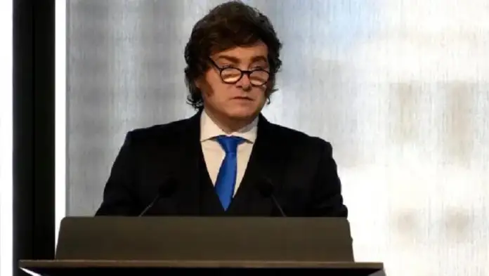 Milei reafirma el reclamo de soberanía argentina en el acto por las Malvinas