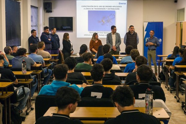 Drones en la Escuela Técnica: Una Charla que Abrió Nuevas Perspectivas