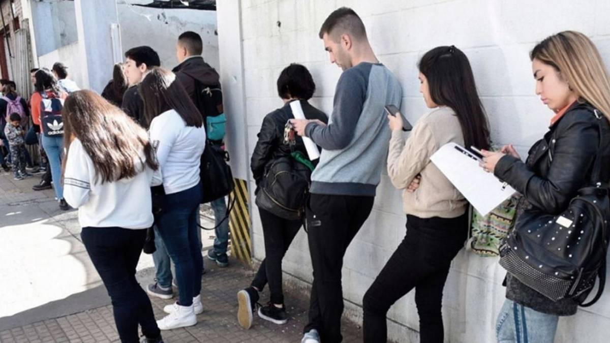 Aumento de la prestación por desempleo para un rubro clave: ¿a cuánto asciende?