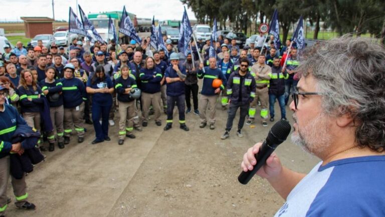 Paro indefinido de gremios aceiteros por reclamo salarial