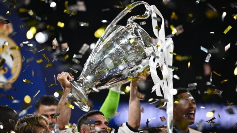 Real Madrid Confirms Carvajal's Farewell: Bernabéu to Host Emotional Send-Off