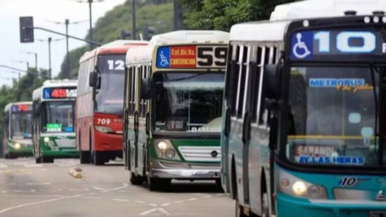 El transporte del AMBA aumentó 17 veces con Milei, superando la inflación