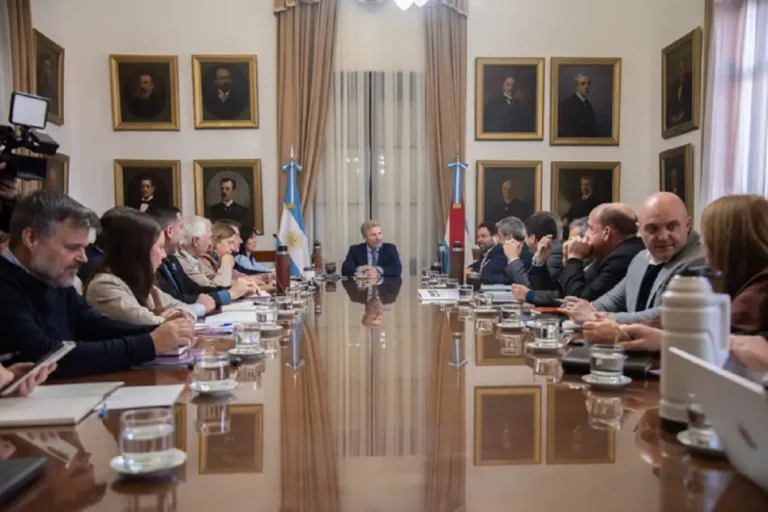 Intervención Gubernamental en el Conflicto Laboral de Granja Tres Arroyos