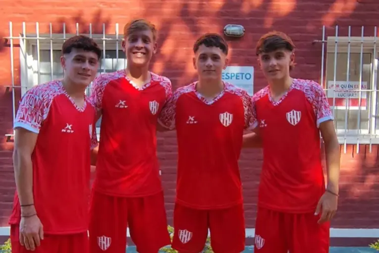 Trillizos Cersofios sueñan con hacer historia junto a Unión de Santa Fe