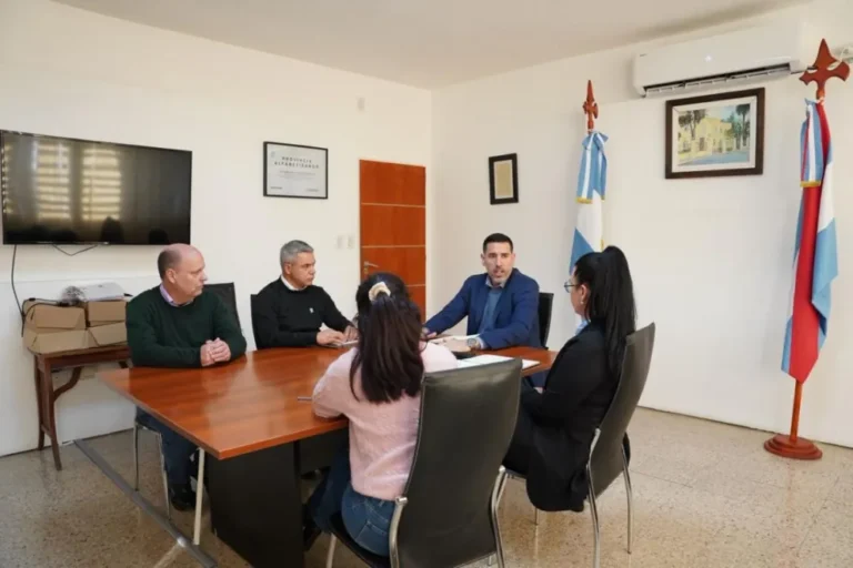 Dos nuevos vocales asumen oficialmente en el CGE