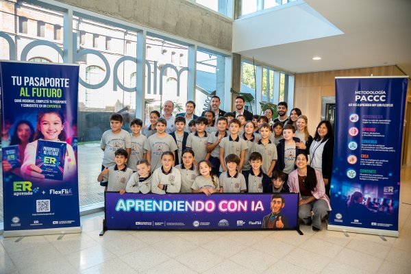 Más de 1.200 Alumnos Entrerrianos Aprenden con Inteligencia Artificial