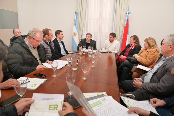 Plan conjunto de Entre Ríos y municipios para compactar autos en desuso