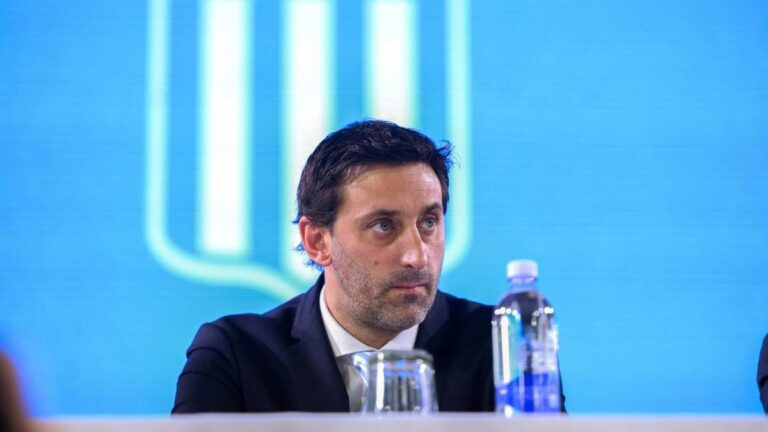 Racing Eyes Reinforcements in 3 Positions After Costas Dismissal, Awaits New Coach