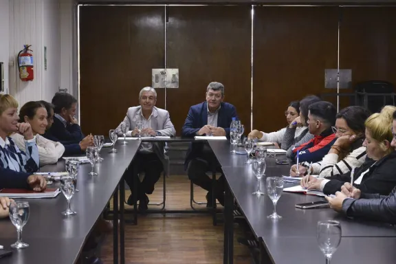 Housing Takes Center Stage at New Social Dialogue Table Meeting