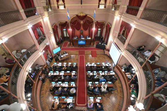 Bloque de Juntos defiende exposición del ministro de Salud en Diputados