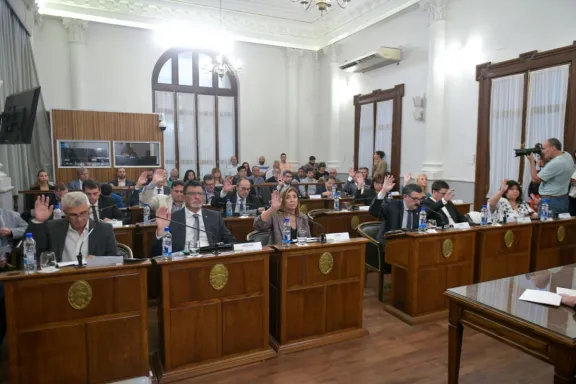 Senado convoca a sesión ordinaria con reuniones clave de comisión