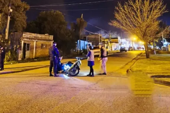 Motorcyclist Runs Over Police Officer After Evading Checkpoint
