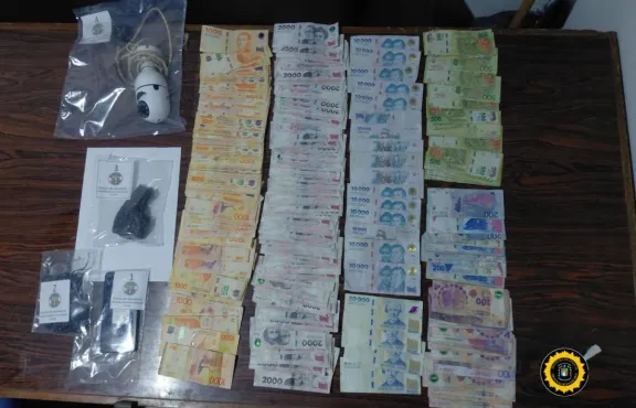 Dos mujeres detenidas en Colón con cocaína y dinero
