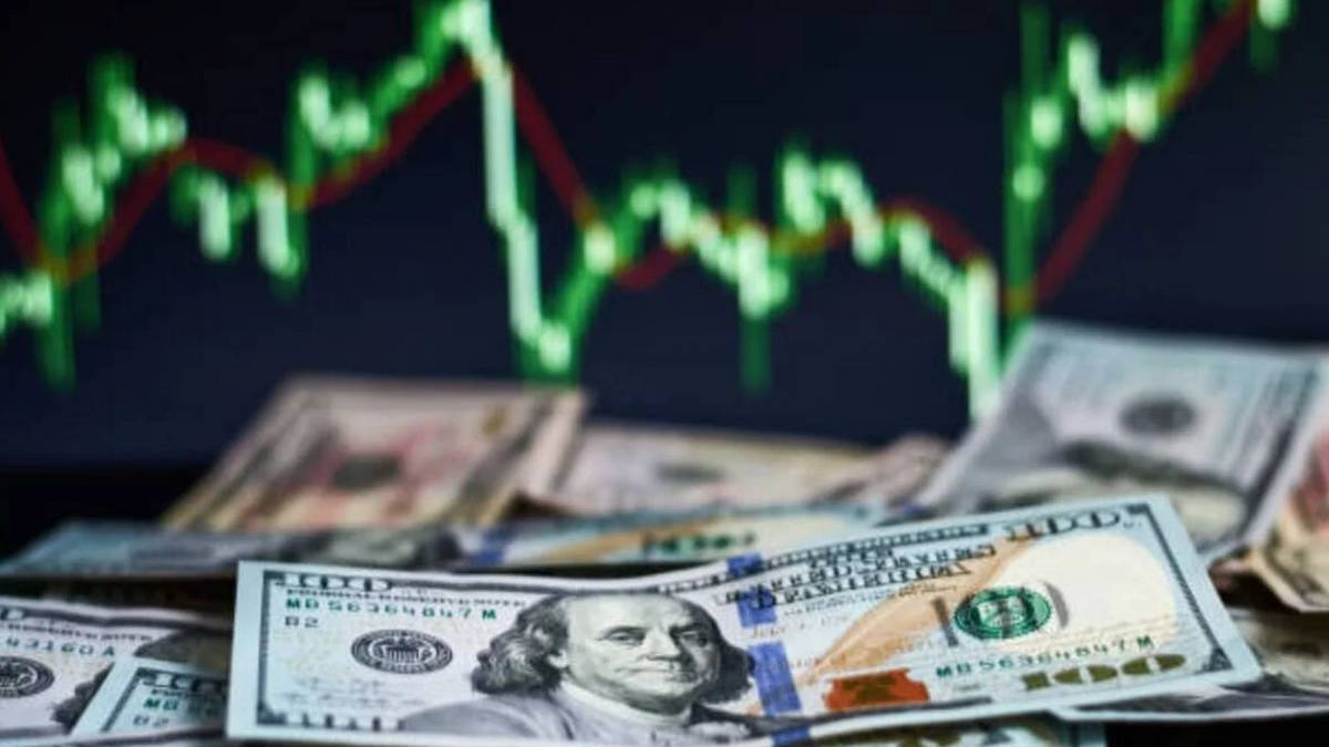 Dólar en alza y Milei en caída: las encuestas confirman el desplome de popularidad
