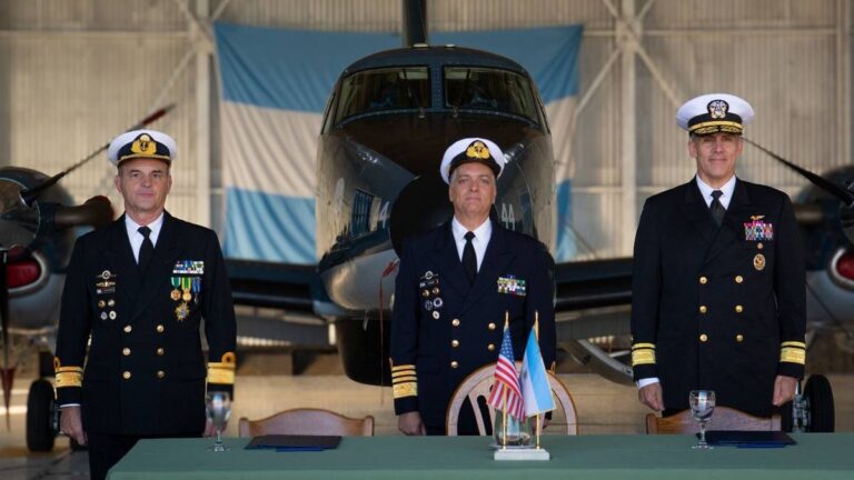 El Secreto Militar Detrás de la Anexión del Mar Argentino por Estados Unidos