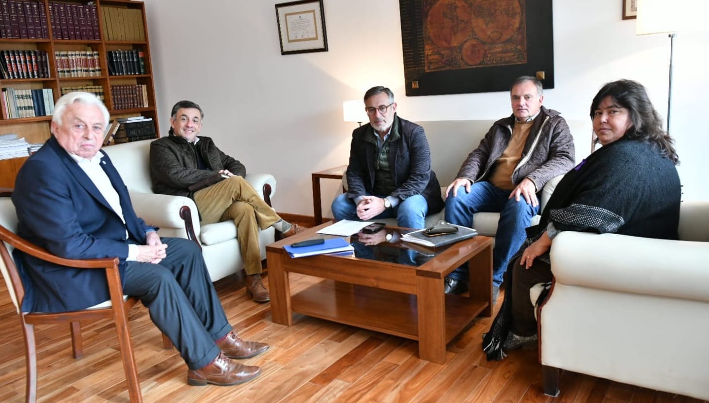 Carlomagno recibió a senadores del Frente Más para Entre Ríos