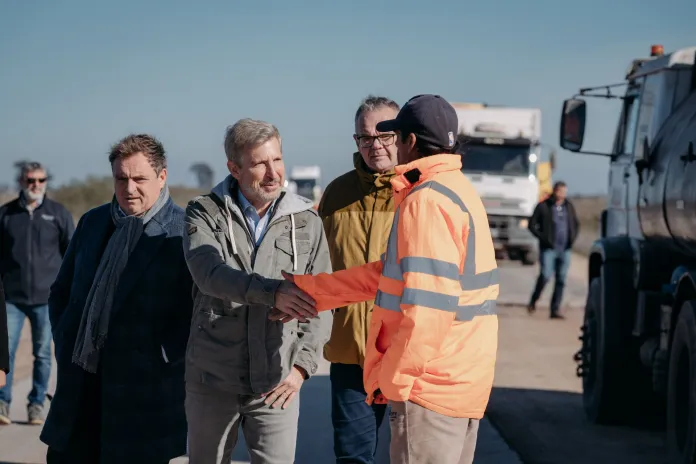 Rogelio Frigerio recorre obras en el departamento Islas del Ibicuy