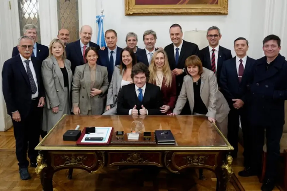 Funcionarios del gobierno que se adhirieron al régimen simplificado de Ganancias