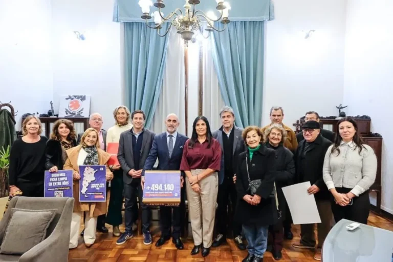 Vice Governor Meets with Clean Slate Campaign Supporters