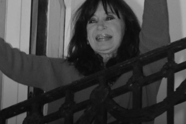 Casación confirma tobillera electrónica y régimen de visitas para Cristina Kirchner