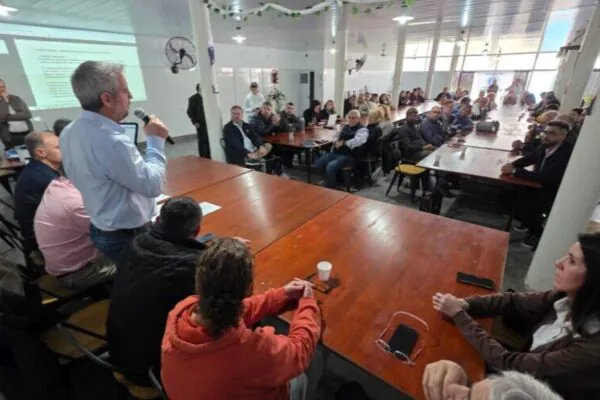 Vecinalistas respaldan las PASO solo en internas partidarias
