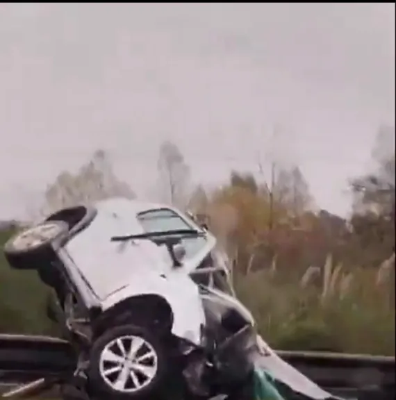 Crash on R12 Leaves 4 Dead, 5 Injured