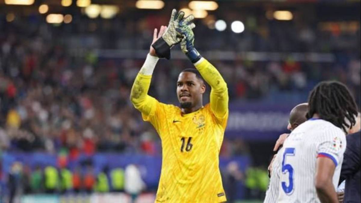 Mike Maignan: The South American Goalkeeper Playing for France in 2026