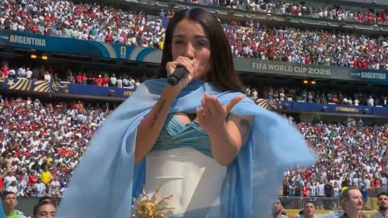 El secreto futbolero del vestido de María Becerra que emocionó a todos