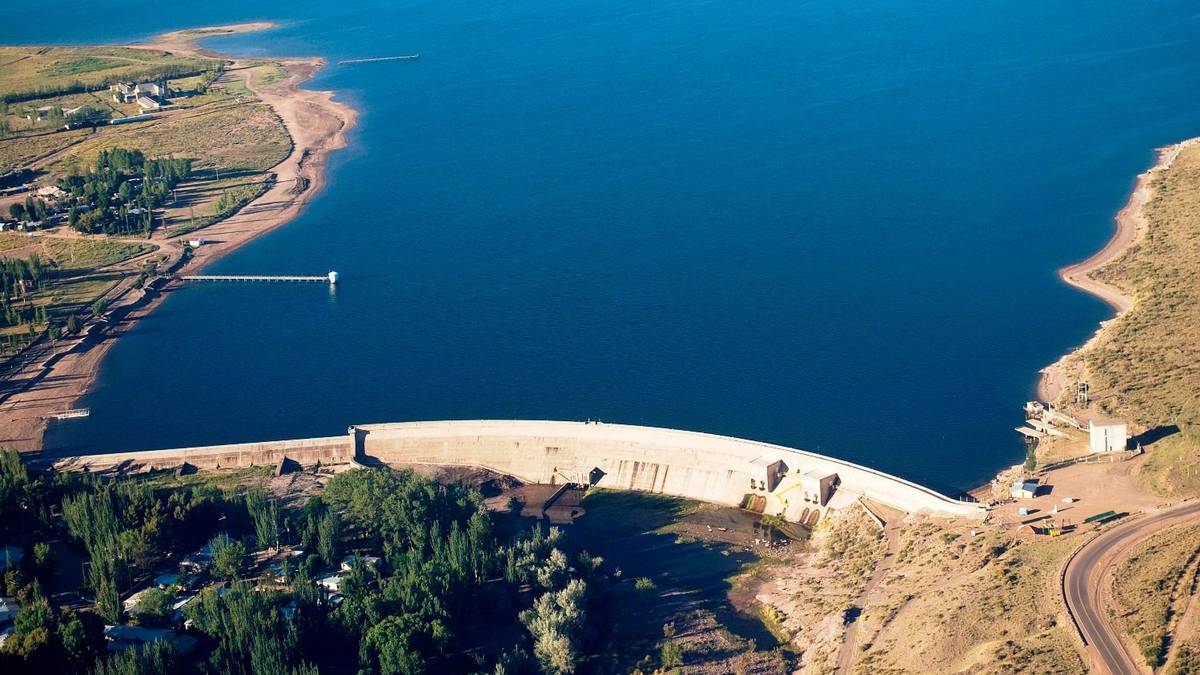 Gobierno y Mendoza privatizan la represa Los Nihuiles: así será el proceso