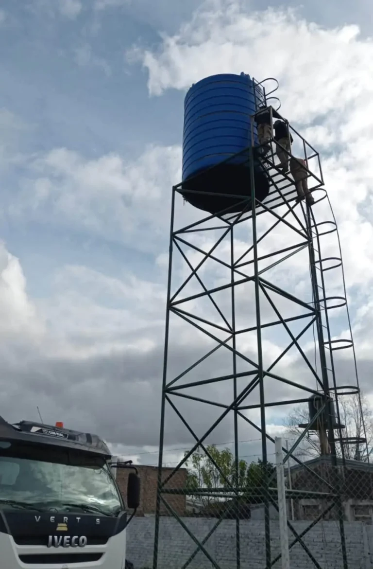 Rossi Invierte para Llevar Agua Dulce a Distintos Puntos de la Ciudad