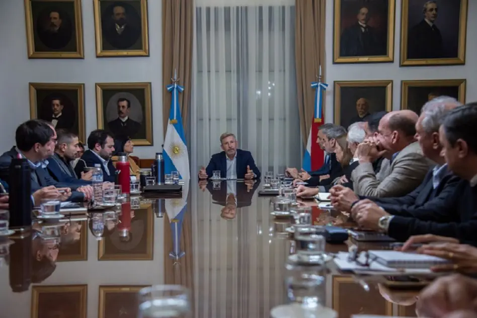 Obras, producción, salud y energía marcan la agenda de la reunión de gabinete