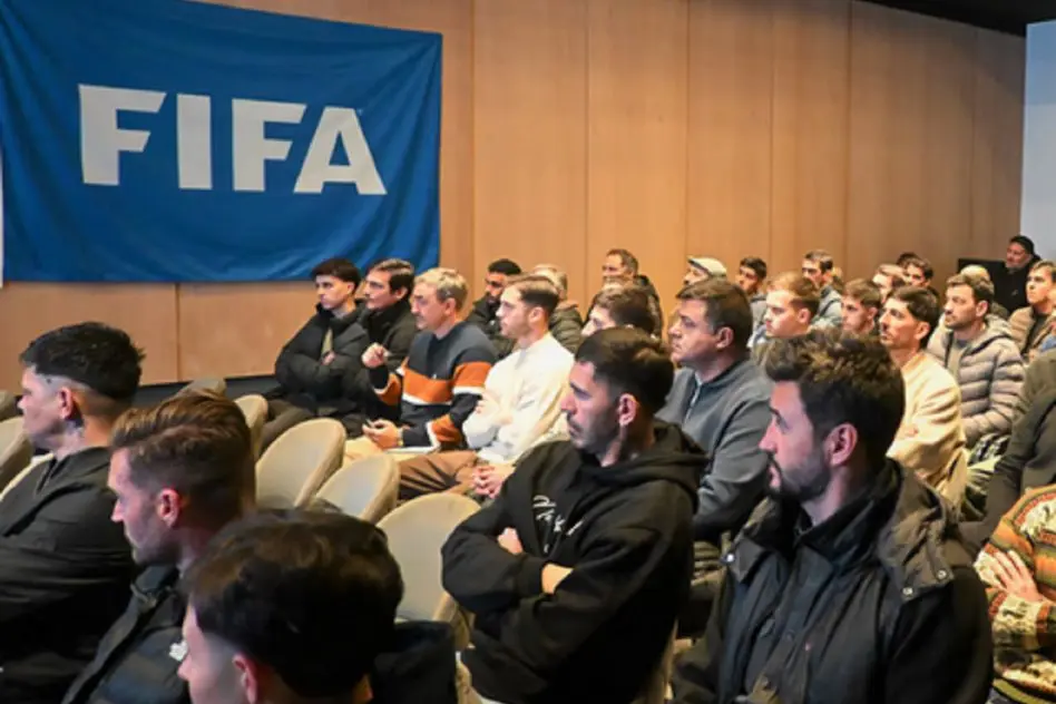 Las nuevas reglas FIFA del Mundial llegarán al fútbol argentino