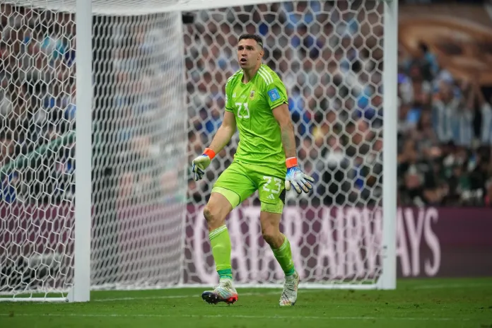 Juventus Offers $20 Million for Emiliano “Dibu” Martínez in Shock Transfer Move