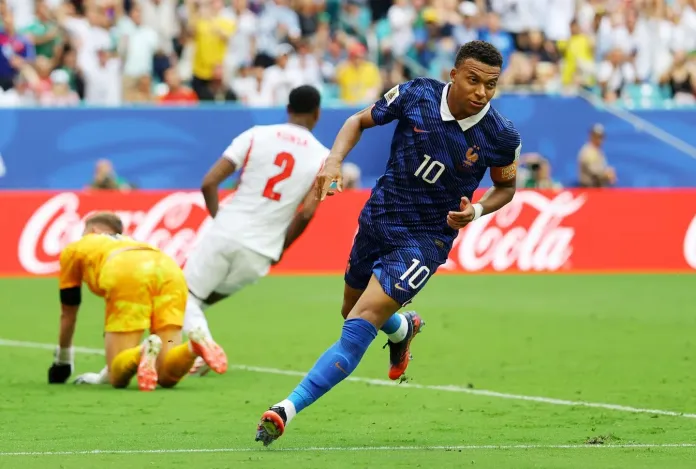 Mbappé Overtakes Messi to Become All-Time World Cup Top Scorer