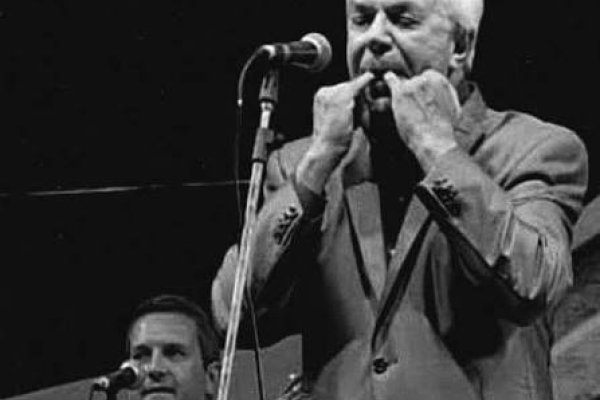 Fallece Rubén Cuestas, la voz más representativa de la música entrerriana
