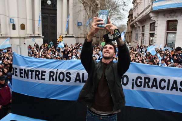 Concordia y Gualeguay rinden homenaje conjunto a Senesi y Martínez
