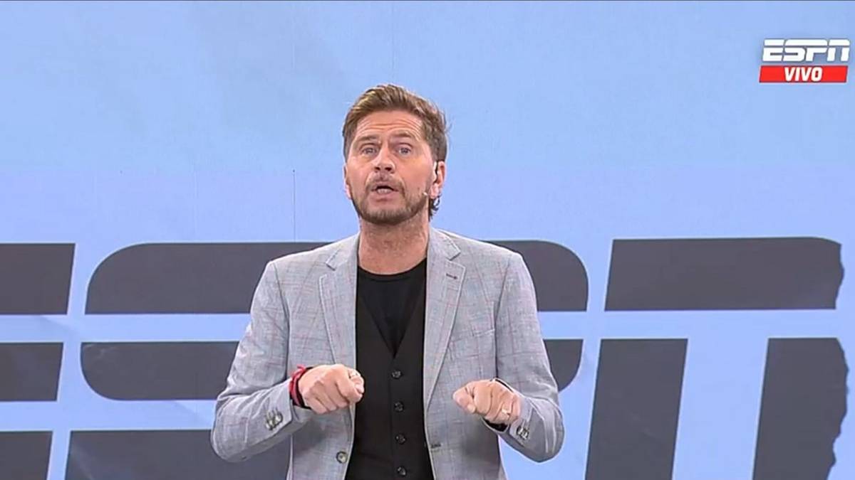 Pollo Vignolo humilla a Boca y River con la gilada del descenso y Madrid: el escándalo que enciende el fútbol argentino