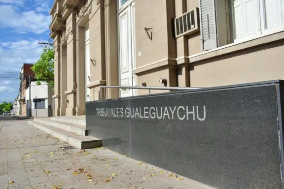 Fallo judicial reduce honorarios a adultos mayores con pensión mínima