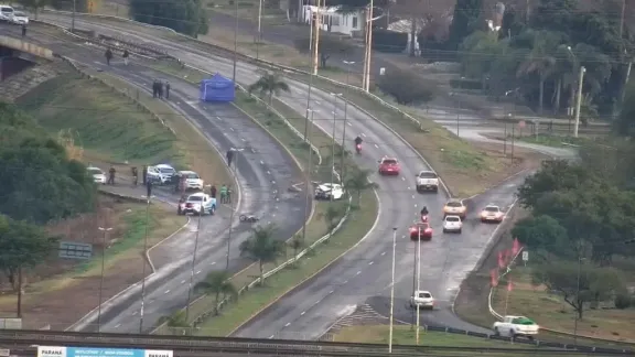 Motociclista muere embestido en Circunvalación