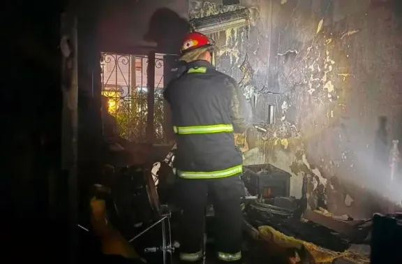 Incendio destruye habitación en Paraná: alerta por uso de calefacción