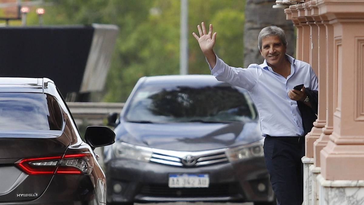 Caputo usa el fondo de los jubilados para fondear a los bancos, pero el bono sigue intacto