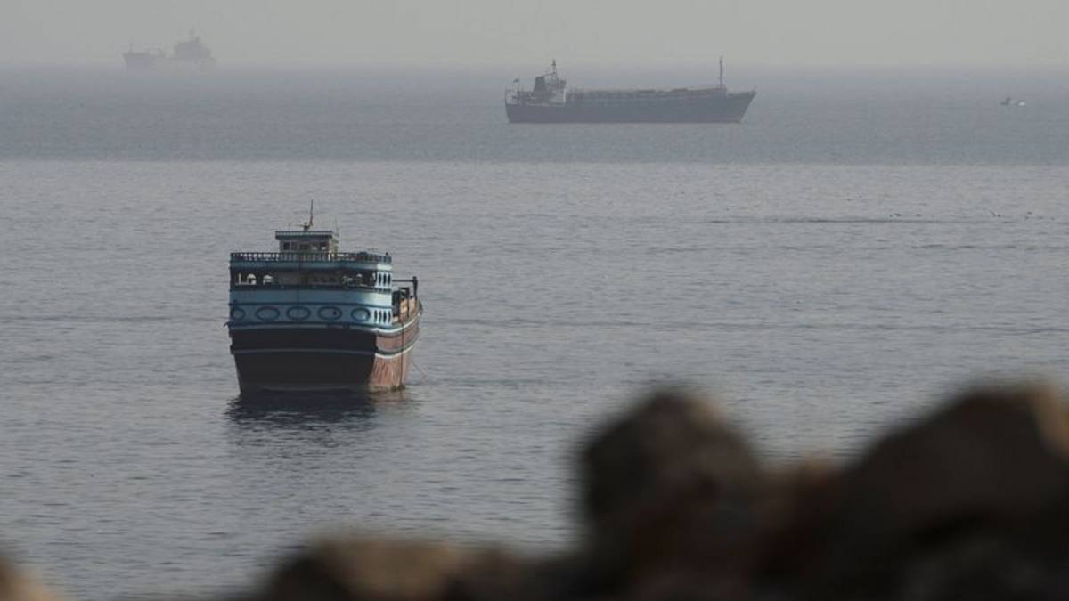 Petróleo sube tras nuevas exigencias de Irán para reabrir el estrecho de Ormuz