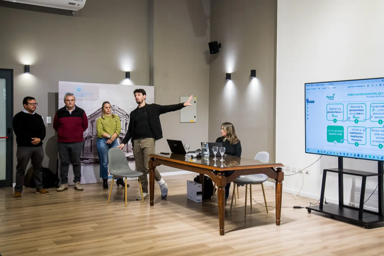 Capacitan a clubes en Tramitación Digital Inteligente