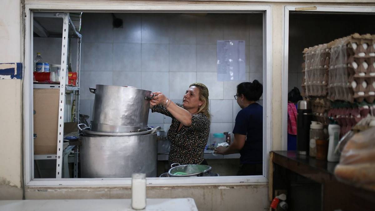 Alerta social: 74% de los hogares en barrios populares no cubre sus gastos mínimos