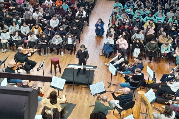 Más de 1500 gurises vivieron los conciertos didácticos de la Sinfónica