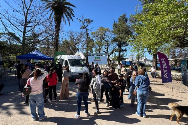 ER con Vos acercó los servicios provinciales al Parque Gazzano de Paraná